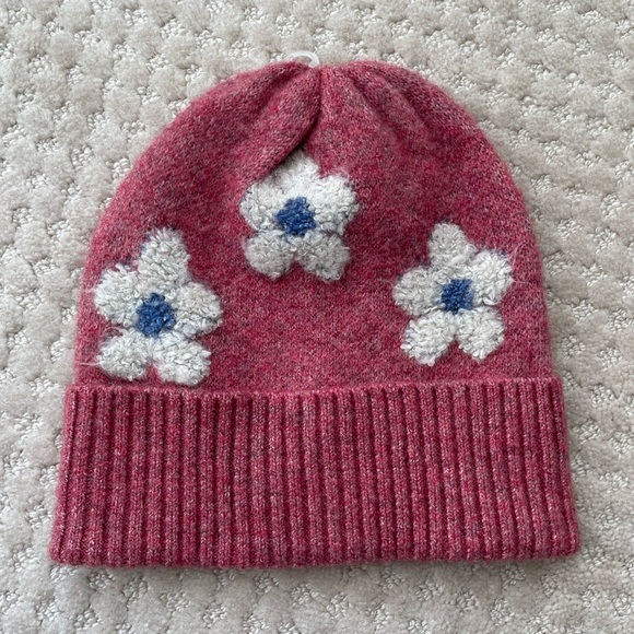 Urban Outfitters Accessories - Urban Outfitters Flower Beanie Pink/Rose/White/Blue